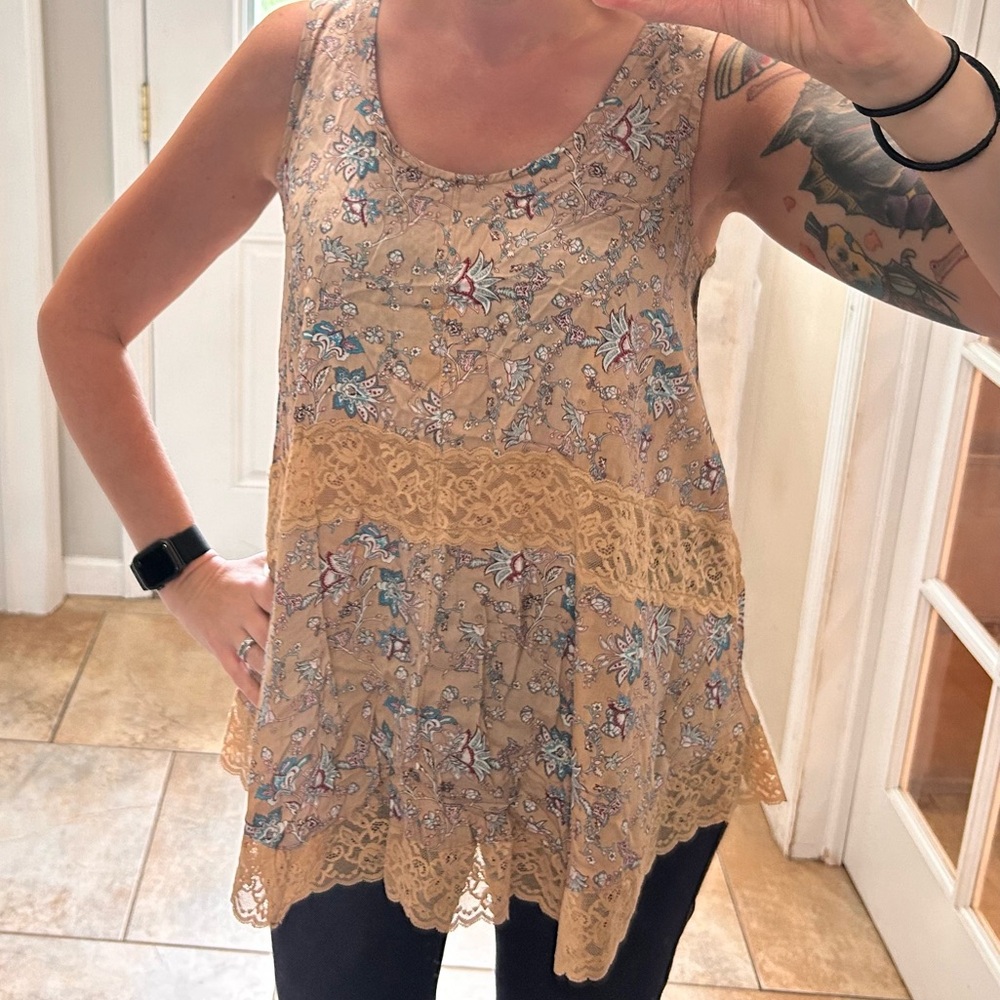 Simply Noelle Sleeveless Boho Tunic